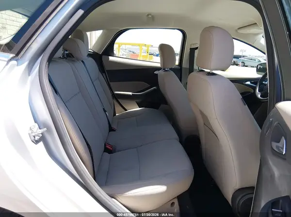 1FADP3R40JL296115 2018 FORD FOCUS - Image 8