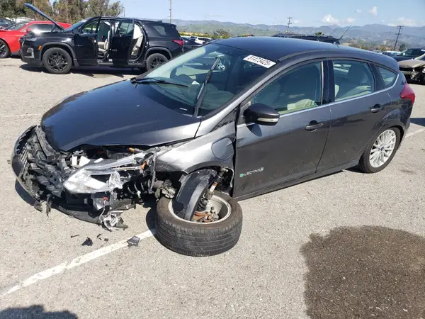 1FADP3R42HL325348 2017 FORD FOCUS - Image 1