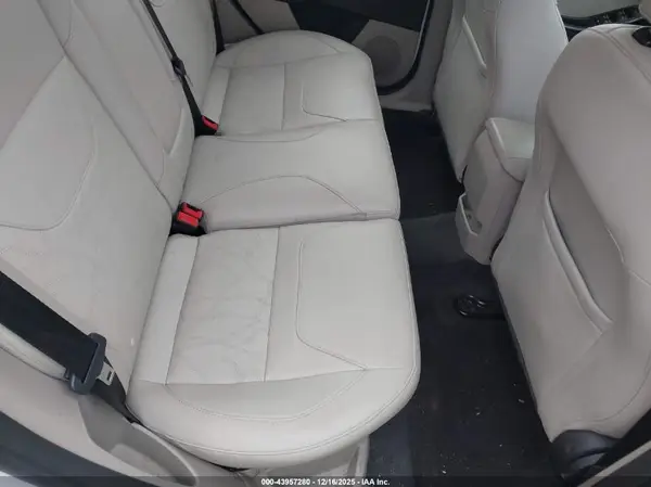 1FADP3R42JL282961 2018 FORD FOCUS - Image 8