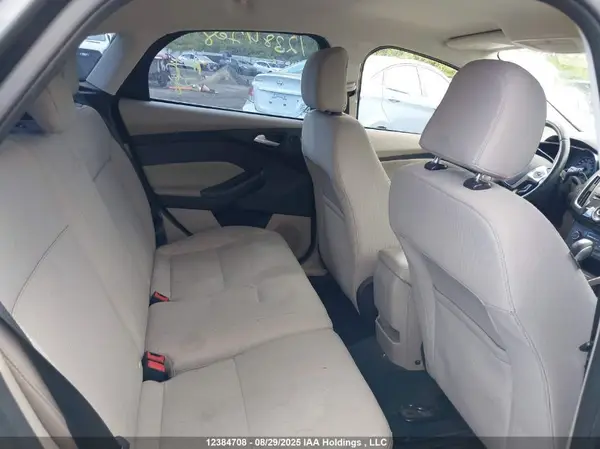 1FADP3R43HL310485 2017 FORD FOCUS - Image 8