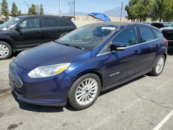 1FADP3R44HL271227 2017 FORD FOCUS - Image 1