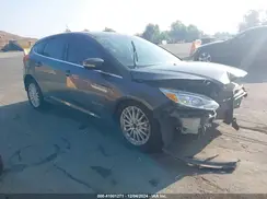 1FADP3R45JL332056 2018 FORD FOCUS