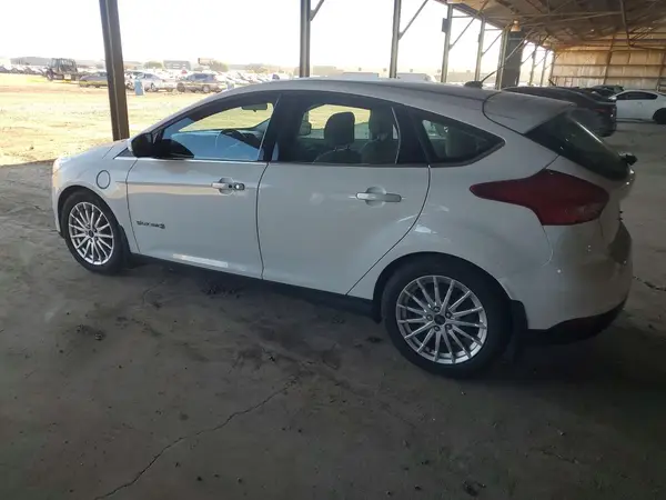 1FADP3R46GL255819 2016 FORD FOCUS - Image 2