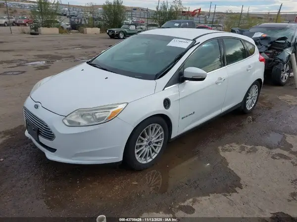 1FADP3R46GL306249 2016 FORD FOCUS - Image 2