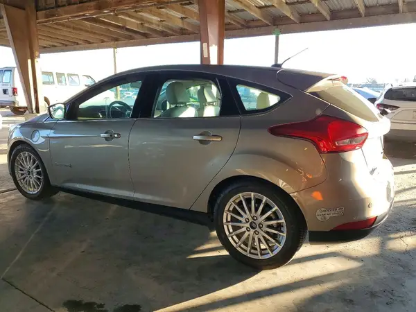 1FADP3R46GL363051 2016 FORD FOCUS - Image 2