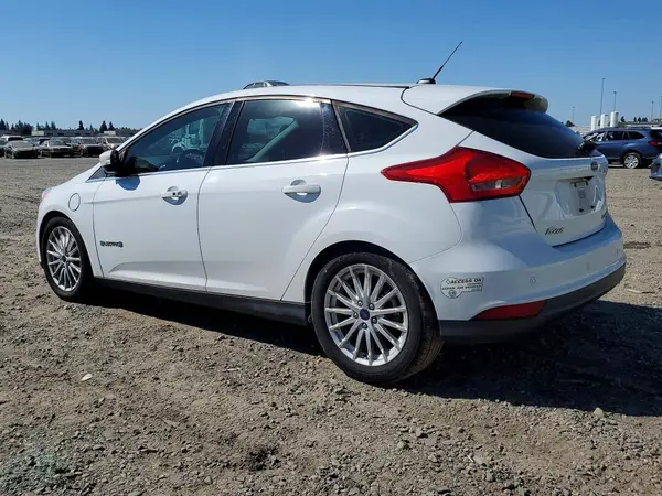 1FADP3R46GL388077 2016 FORD FOCUS - Image 2