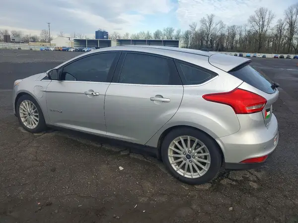 1FADP3R46HL245518 2017 FORD FOCUS - Image 2