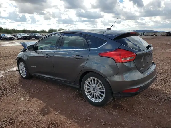 1FADP3R46HL319388 2017 FORD FOCUS - Image 2