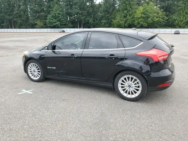 1FADP3R47HL304155 2017 FORD FOCUS - Image 2