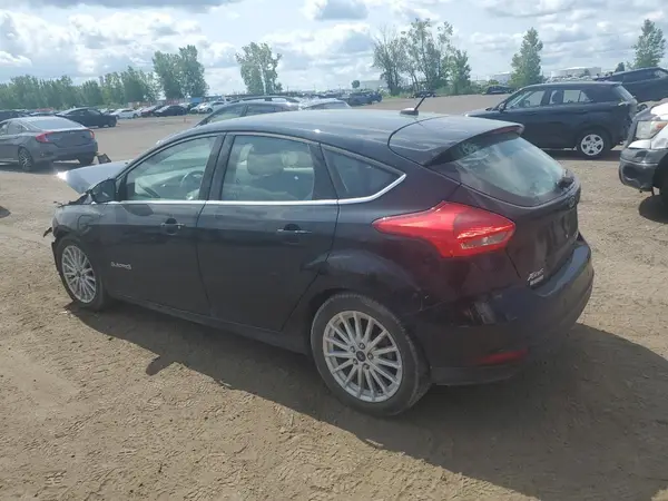 1FADP3R47JL296743 2018 FORD FOCUS - Image 2