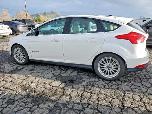 1FADP3R49HL314735 2017 FORD FOCUS - Image 2
