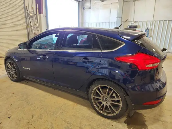 1FADP3R49HL344401 2017 FORD FOCUS - Image 2