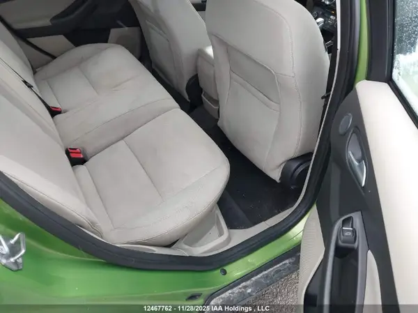 1FADP3R49JL263243 2018 FORD FOCUS - Image 8