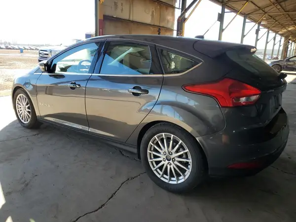 1FADP3R4XGL406256 2016 FORD FOCUS - Image 2