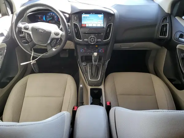 1FADP3R4XGL406256 2016 FORD FOCUS - Image 8