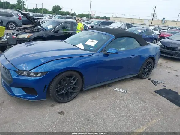 1FAGP8UH0R5111453 2024 FORD MUSTANG - Image 2