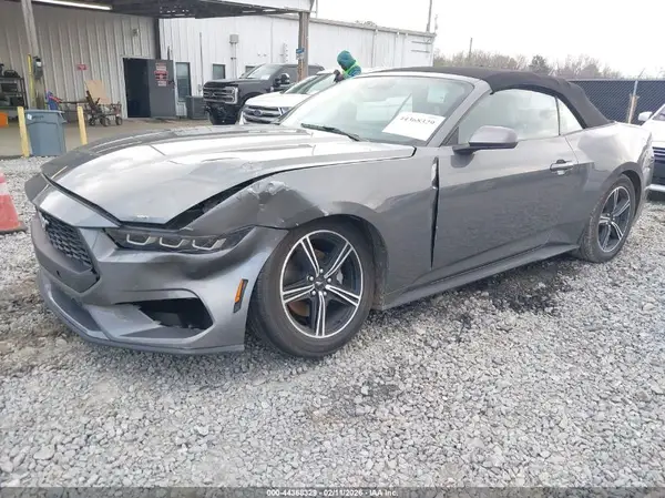 1FAGP8UH0R5137468 2024 FORD MUSTANG - Image 2