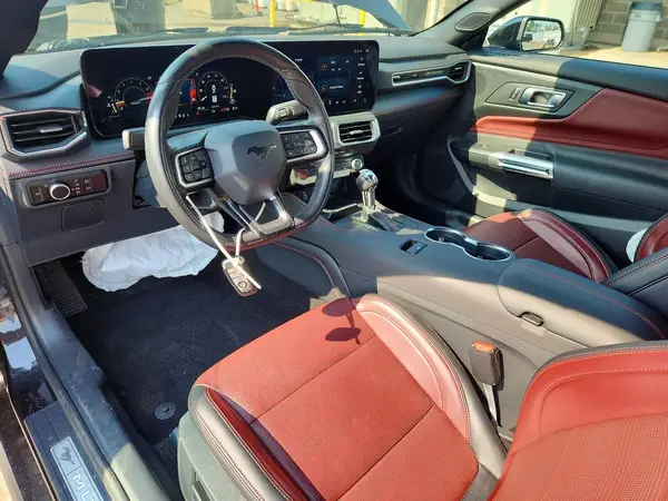 1FAGP8UH0R5146008 2024 FORD MUSTANG - Image 8