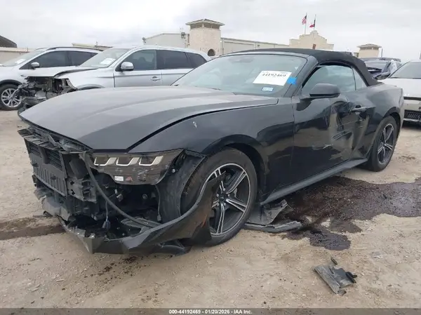1FAGP8UH0S5108218 2025 FORD MUSTANG - Image 2