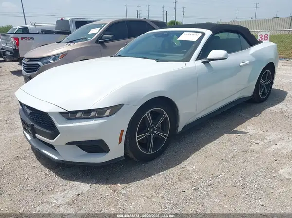 1FAGP8UH0S5111104 2025 FORD MUSTANG - Image 2