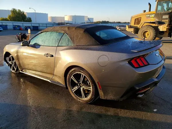 1FAGP8UH0S5120790 2025 FORD MUSTANG - Image 2