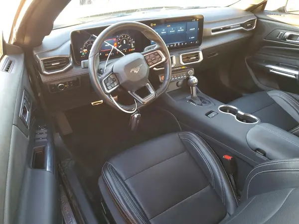 1FAGP8UH0S5120790 2025 FORD MUSTANG - Image 8