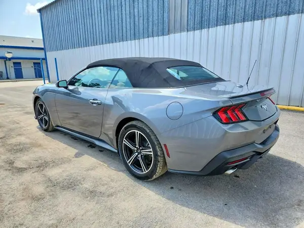 1FAGP8UH0S5124046 2025 FORD MUSTANG - Image 2