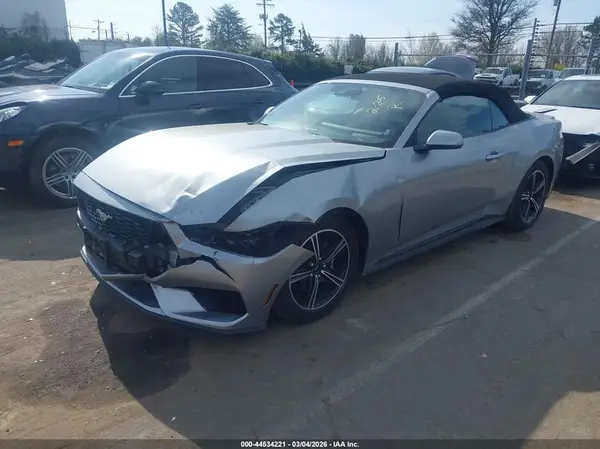 1FAGP8UH0S5127643 2025 FORD MUSTANG - Image 2