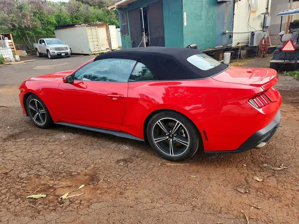 1FAGP8UH1R5130268 2024 FORD MUSTANG - Image 2