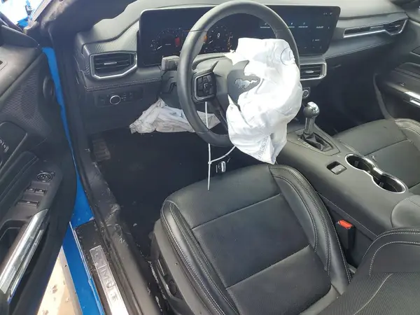 1FAGP8UH1S5121012 2025 FORD MUSTANG - Image 8