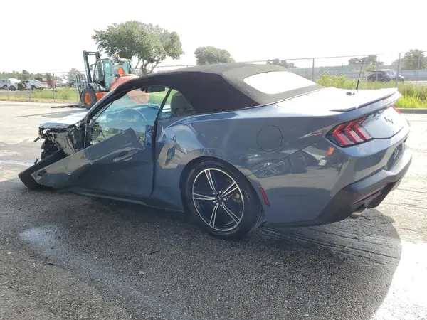 1FAGP8UH2R5122793 2024 FORD MUSTANG - Image 2