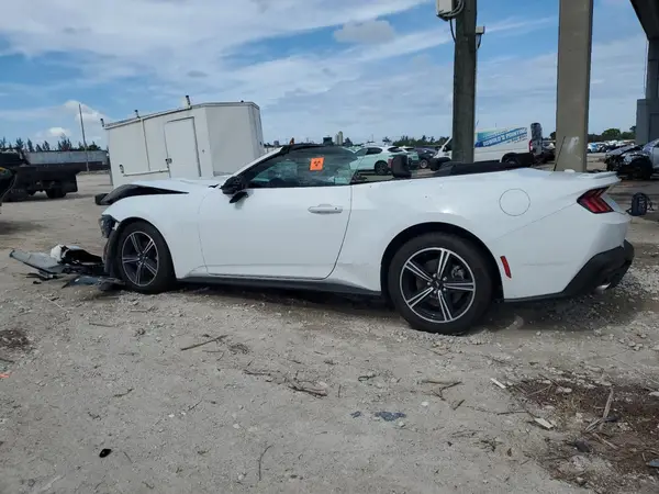 1FAGP8UH2R5124849 2024 FORD MUSTANG - Image 2