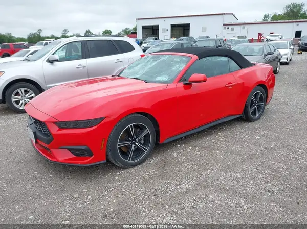 1FAGP8UH2S5125621 2025 FORD MUSTANG - Image 2