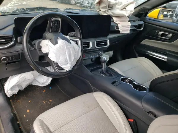 1FAGP8UH3R5113438 2024 FORD MUSTANG - Image 8