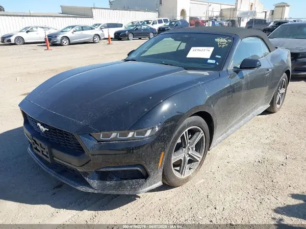 1FAGP8UH3S5105331 2025 FORD MUSTANG - Image 2
