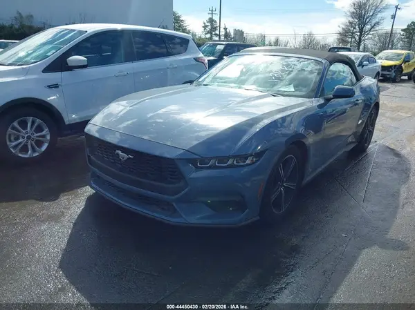 1FAGP8UH3S5105829 2025 FORD MUSTANG - Image 2