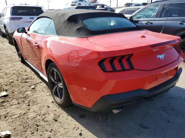 1FAGP8UH4R5105817 2024 FORD MUSTANG - Image 2