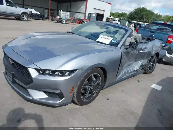 1FAGP8UH4R5125341 2024 FORD MUSTANG - Image 2