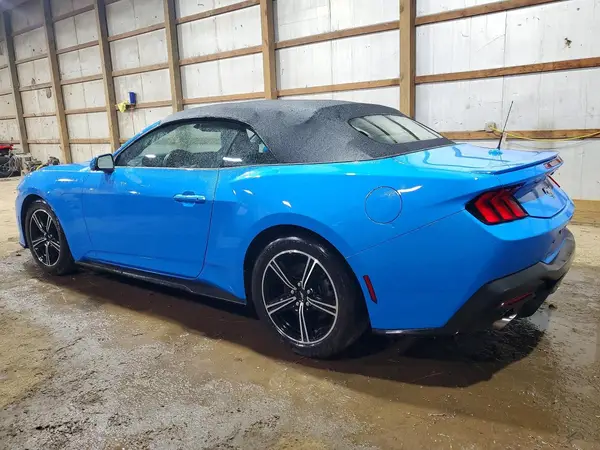 1FAGP8UH4R5135884 2024 FORD MUSTANG - Image 2