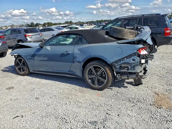 1FAGP8UH4S5105435 2025 FORD MUSTANG - Image 2