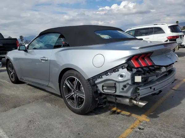 1FAGP8UH4S5119173 2025 FORD MUSTANG - Image 2
