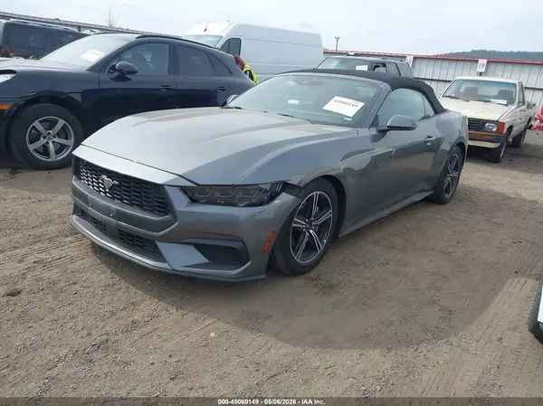 1FAGP8UH4S5123305 2025 FORD MUSTANG - Image 2