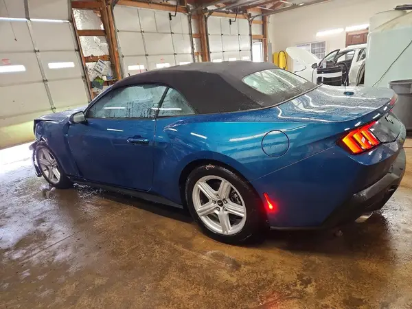 1FAGP8UH4T5112323 2026 FORD MUSTANG - Image 2