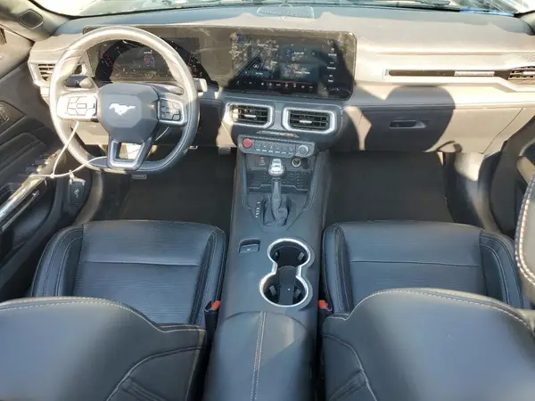 1FAGP8UH5R5118172 2024 FORD MUSTANG - Image 8