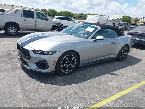 1FAGP8UH5R5133268 2024 FORD MUSTANG - Image 2