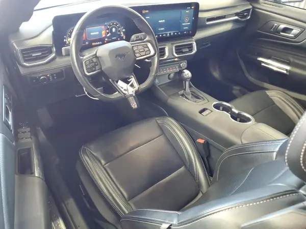 1FAGP8UH5S5106206 2025 FORD MUSTANG - Image 8