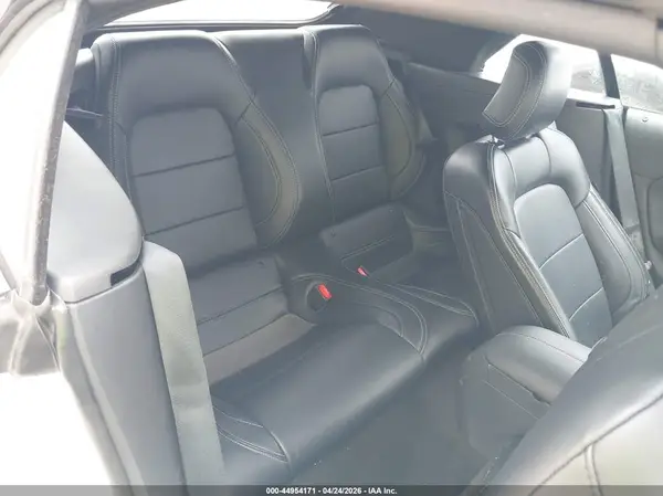 1FAGP8UH5S5111230 2025 FORD MUSTANG - Image 8