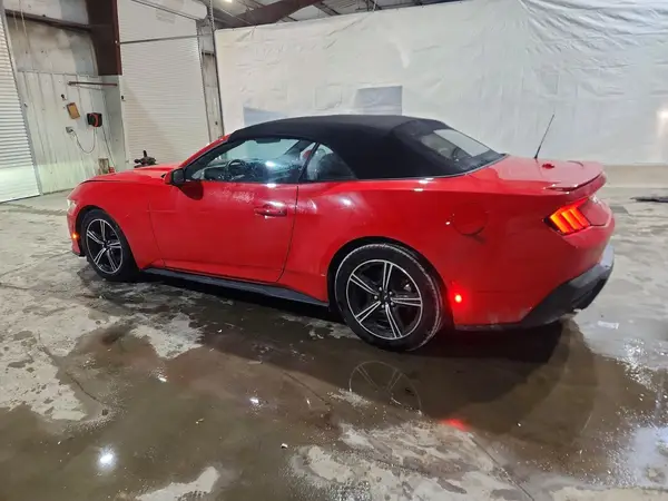 1FAGP8UH5S5111261 2025 FORD MUSTANG - Image 2