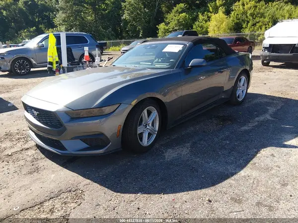 1FAGP8UH5T5120298 2026 FORD MUSTANG - Image 2