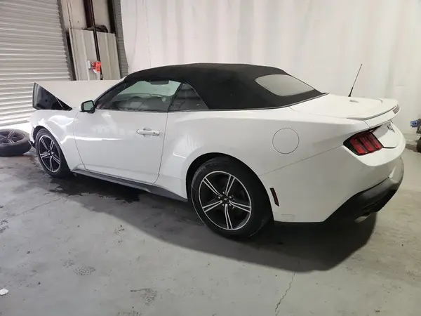 1FAGP8UH6R5125292 2024 FORD MUSTANG - Image 2